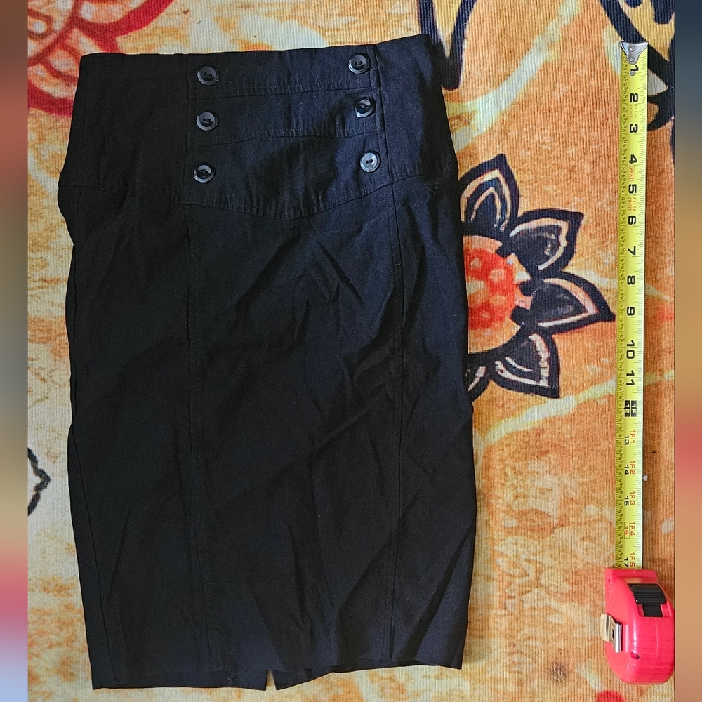 B. Wear size 1 black pencil skirt